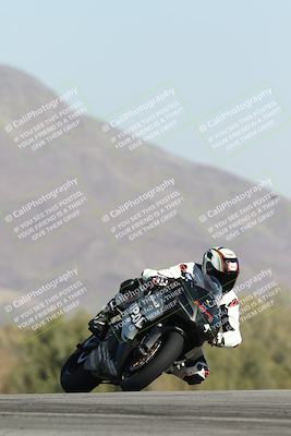 media/Dec-01-2025-Moto Forza (Mon) [[2daa91e15f]]/2-Intermediate Group/Session 2 Turn 9 Entry/